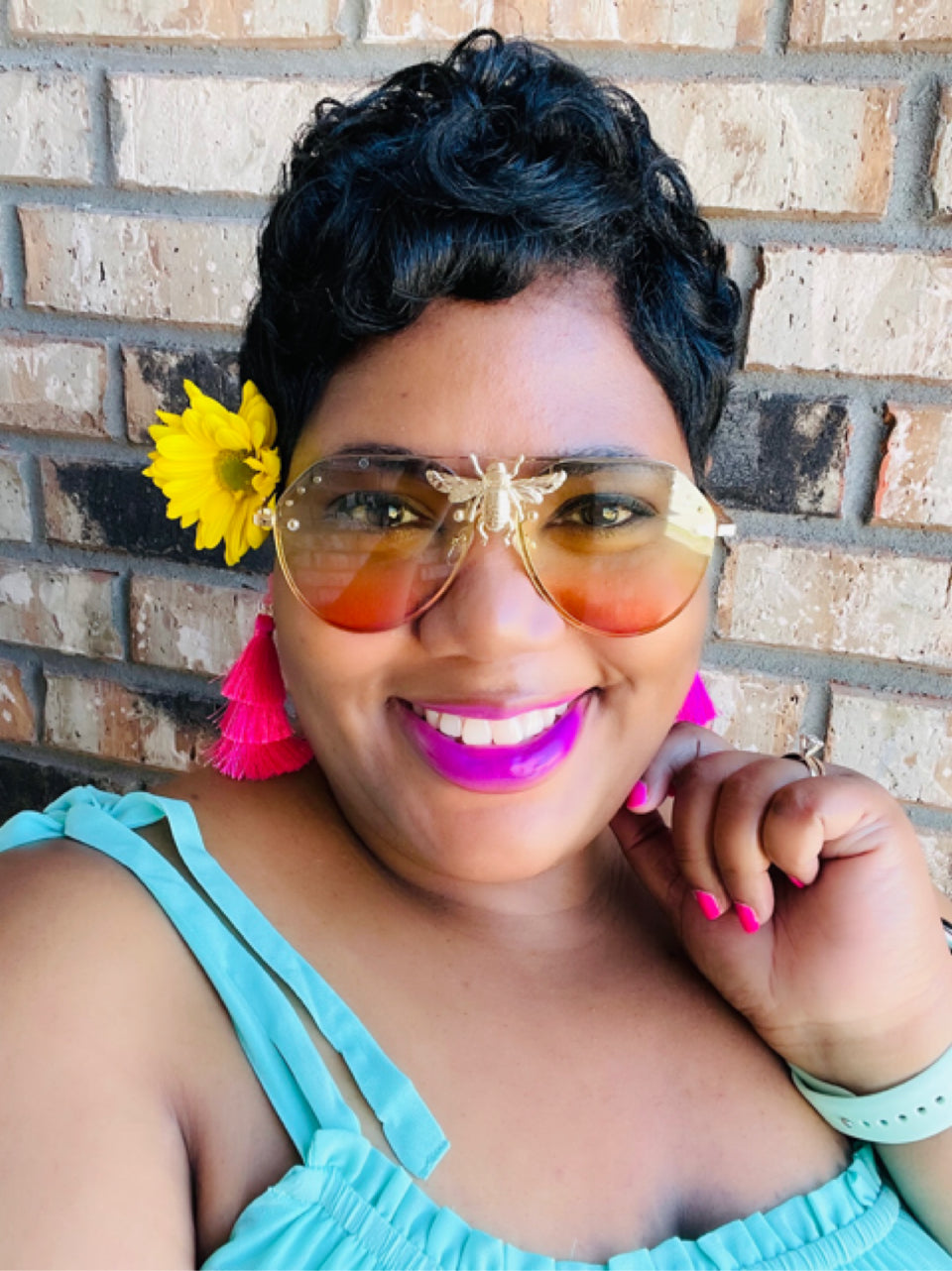 Queen B Aviator Sunglasses